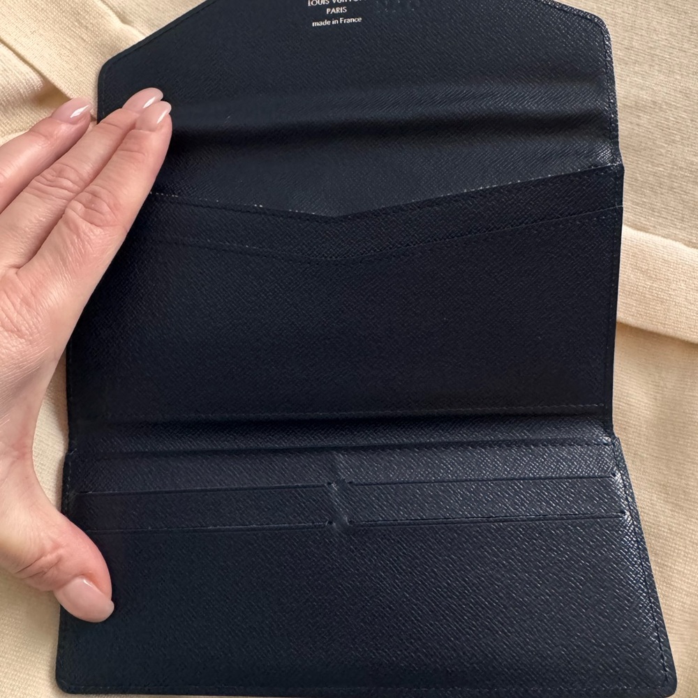 Louis Vuitton Navy Epi Leather Wallet - Picture 6 of 12